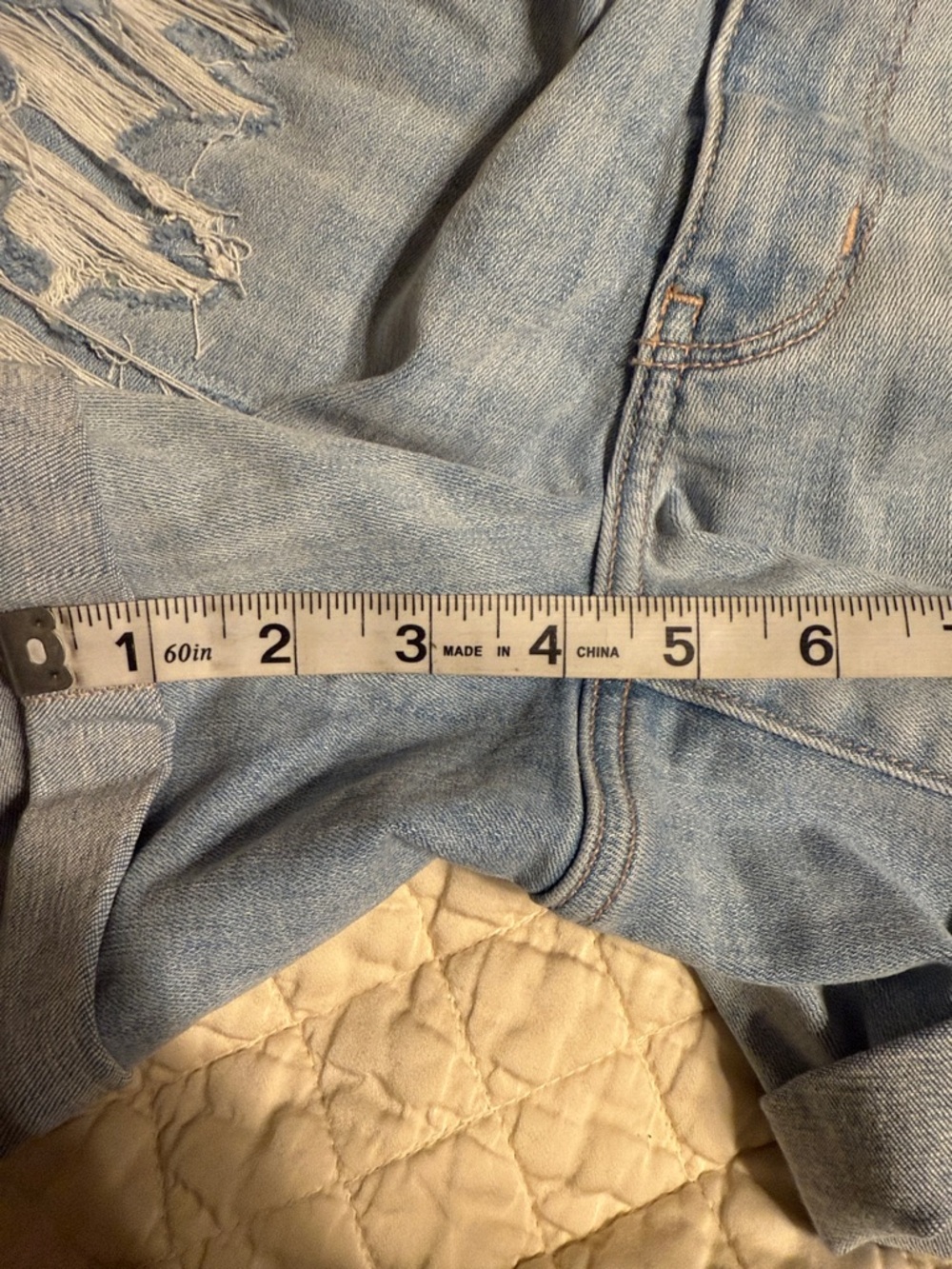 NWT American Eagle 12 Light Wash Distressed Denim Shorts - Picture 6 of 7